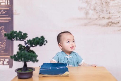 顺德二个月宝宝做哪些训练